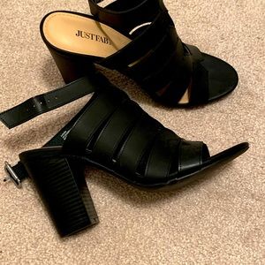 Aurora block heeled sandal